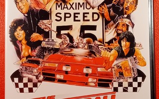 (SL) UUSI! DVD) The Cannonball Run - Kanuunankuularalli 1981