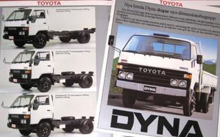 1984 Toyota Dyna esite - KUIN UUSI -  12 sivua - suom