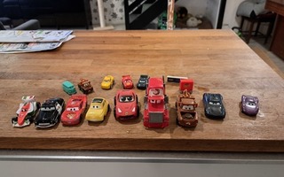 Cars pikkuautoja kokoelma