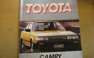 myyntiesite Toyota Camry 1986
