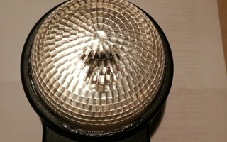LED FLASH VALO (ollut kytkettynä lankapuh äänihälytykseen)