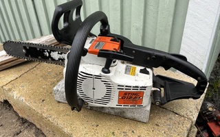 Moottorisaha Stihl 012 AV siisti