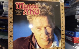 LP Markku Aro :  Rakastamme vain toisiamme