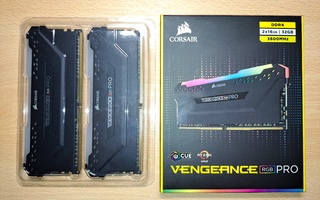Corsair Vengeance RGB PRO DDR4 3600 MHz 32 Gt -muistikitti