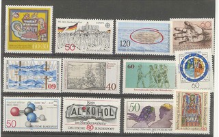 Länsi-Saksa eä postituoreita (42)