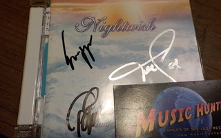 NIGHTWISH OVER THE HILLS... TARJA, EMPPU +TUOMAS NIMMAREILLA