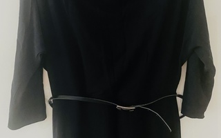 Winser London tyylikäs musta mekko