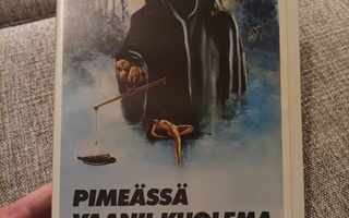 Pimeässä Vaanii Kuolema FIX VHS