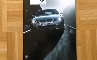 Esite BMW M5 E60 2004. 5-sarja / 500-sarja