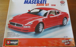 Burago Maserati 3200 GT 1/18 MetalKit , koottava auto