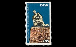 DDR 1410 ** Breendonkin linnoituksen muistomerkki, Belgia (1