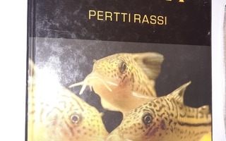 Panssarimonnit (1997, PR-Biodiversity Oy) Pertti Rassi