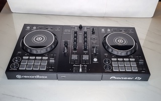 Pioneer DDJ - 400  DJ-Kontrolleri