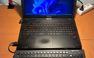 Peliläppäri Asus GL522VX (i5-6300HQ/8Gb/SSD/GTX)