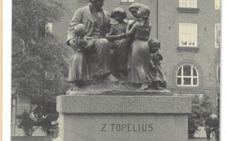 Helsinki Topeliuksen patsas
