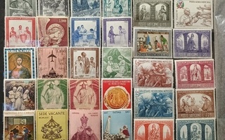 Vatikaanivaltio postimerkit 135kpl (leimaamattomat)
