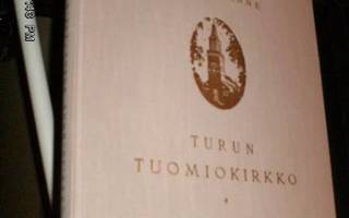 Juhani Rinne :  Turun Tuomiokirkko ( 1958 kuvasto ) Sis.pk:t