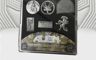 Alien Pin Badge 6-Pack Limited Edition  - HEAD HUNTER STORE.