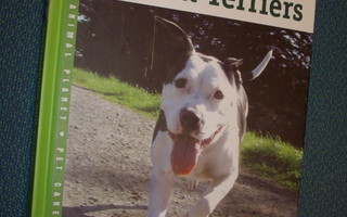 Tracy Libby: Staffordshire Bull Terrier ( Sis.postikulut)