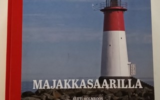 Majakkasaarilla, Altti Holmroos 2015 1.p