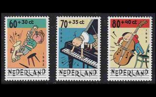 Alankomaat 1451-3C ** Voor het Kind musiikki (13 1/2 : 14) (