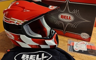 Bell Star moto R Motocross- / endurokypärä, koko L - Uusi!