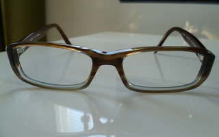 ESPRIT-silmälasikehykset (uudenveroiset)