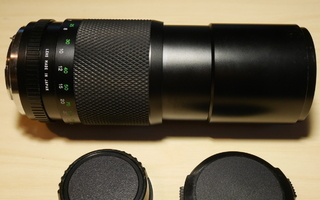 Chinon 300 mm 1:5.6 multi coated + 36 mm loitto (P/K)
