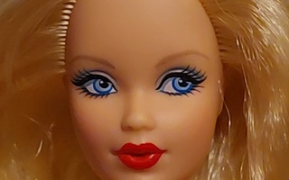 Barbie Birthstone Beauties MISS SAPPHIRE (September)