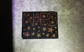 NARS translucent Light Reflecting setting powder-puuteri