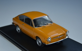 Fiat 850 Coupe 1965 oranssi  1/24
