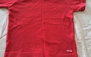 Punainen lyhythihainen t-paita 98cm