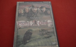 Pirates of Caribbean Maailman laidalla (2007)