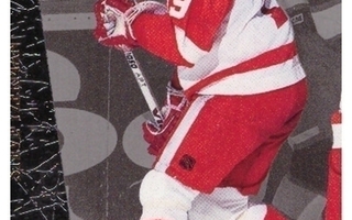 STEVE YZERMAN Red Wings: 96-97 Up.Deck MVP #14