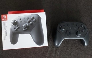 Nintendo Switch Pro Controller -ohjain