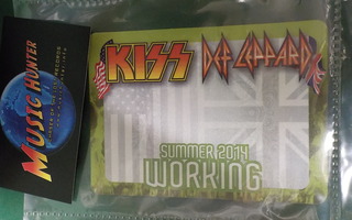 KISS / DEF LEPPARD SUMMER 2014 WORKING, BACKSTAGE PASSI