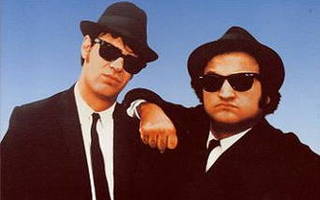 Blues Brothers	(84 751)	UUSI	-FI-	DVD	suomik.		john belushi