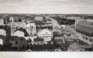 Helsinki: keskustaa ylhäältä (pitkä kortti)