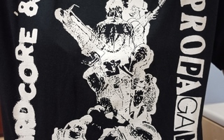 Propaganda - Hardcore '83 T-paita musta M + rintanappi