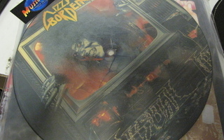 LIZZY BORDEN - VISUAL LIES LP KUVALEVY