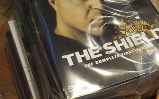 THE SHIELD 1,2,3,4,5,6 tai 7 TUOTANTOKAUTTA DVD SETTI (W)