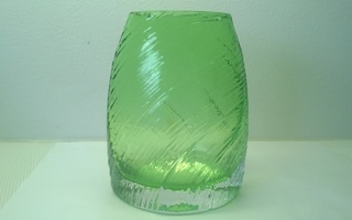 Nuutajärvi  vihreä lasimaljakko, malli 1407