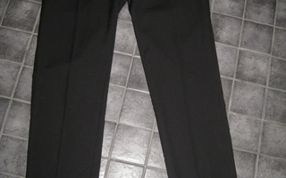 DRESSMANN slim fit miesten mustat housut koko W33/L32