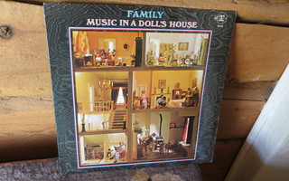 family lp: music in a dolls house, UK. reprise 6312