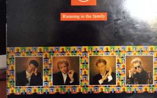 Level 42 – Running In The Family LP