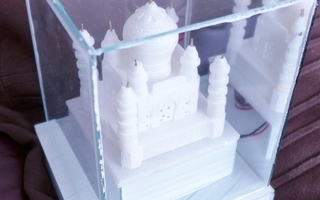 Temppeli pienoismalli valkoinen kaunis 14cm korkea
