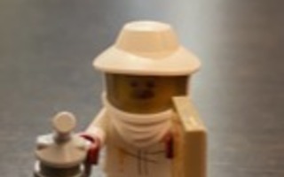 LEGO Minifigure Series 21 Beekeeper