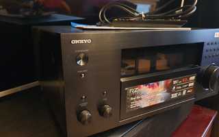 ONKYO TX-RZ830 - 9.2-kanavainen AV-vastaanotin