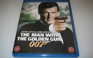 The Man With The Golden Gun **BluRay**