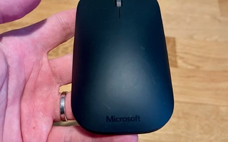 Microsoft Modern Mobile -langaton hiiri, Musta